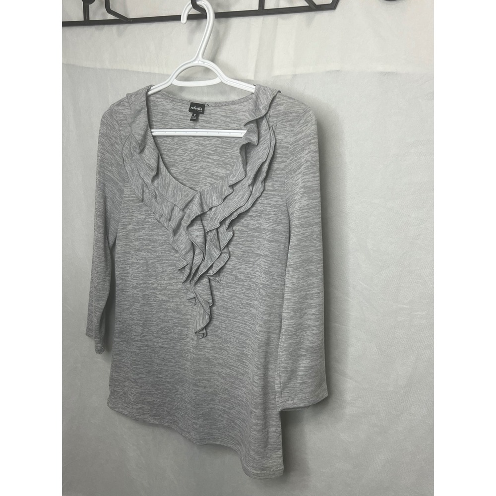 Rafaella Petite Womens Grey Ruffle V-Neck 3/4 Sleeve Space Dye Top Size P
